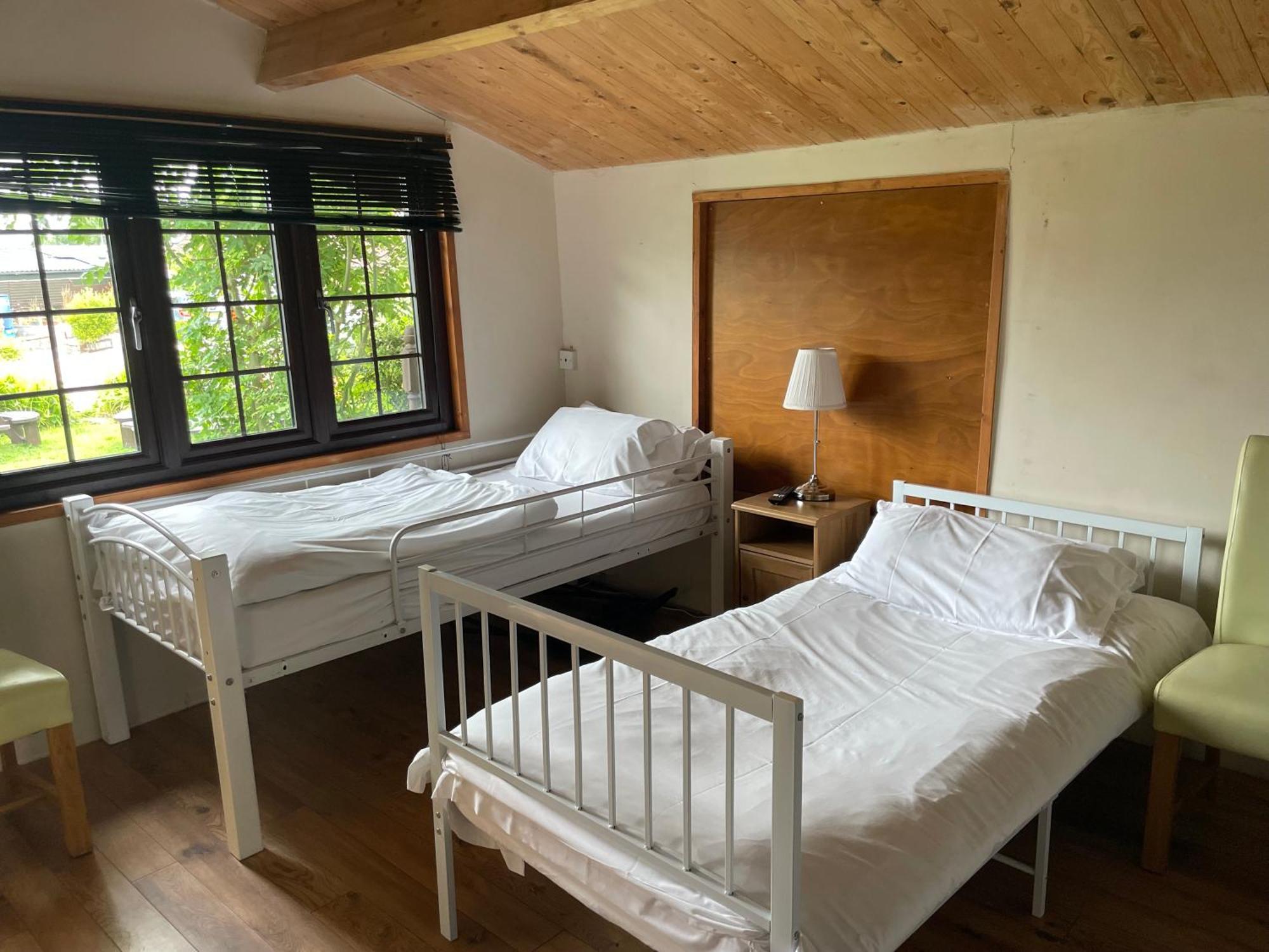 Bridge Farm Guesthouse Rooms Dundry Exterior photo