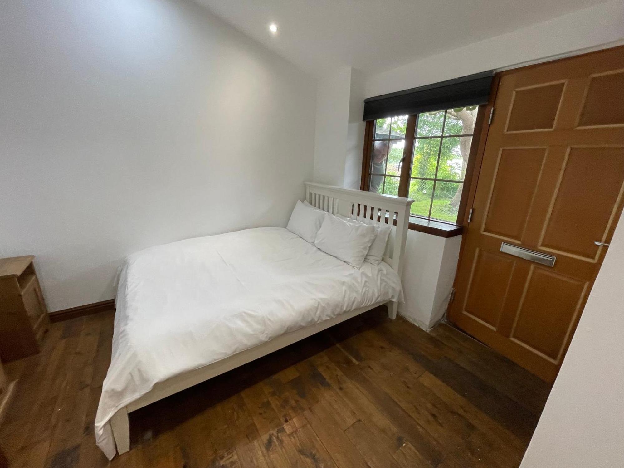 Bridge Farm Guesthouse Rooms Dundry Exterior photo