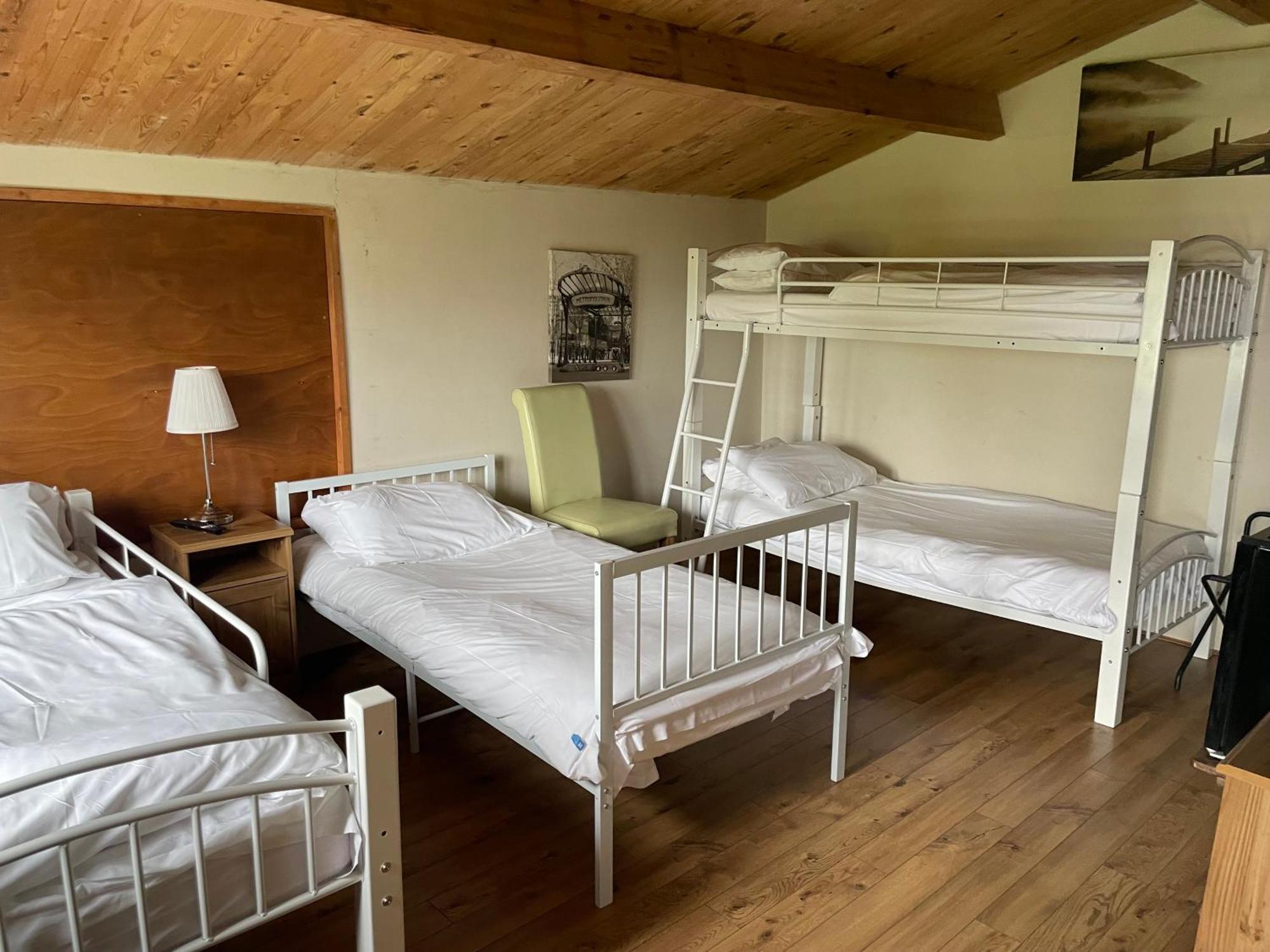 Bridge Farm Guesthouse Rooms Dundry Exterior photo