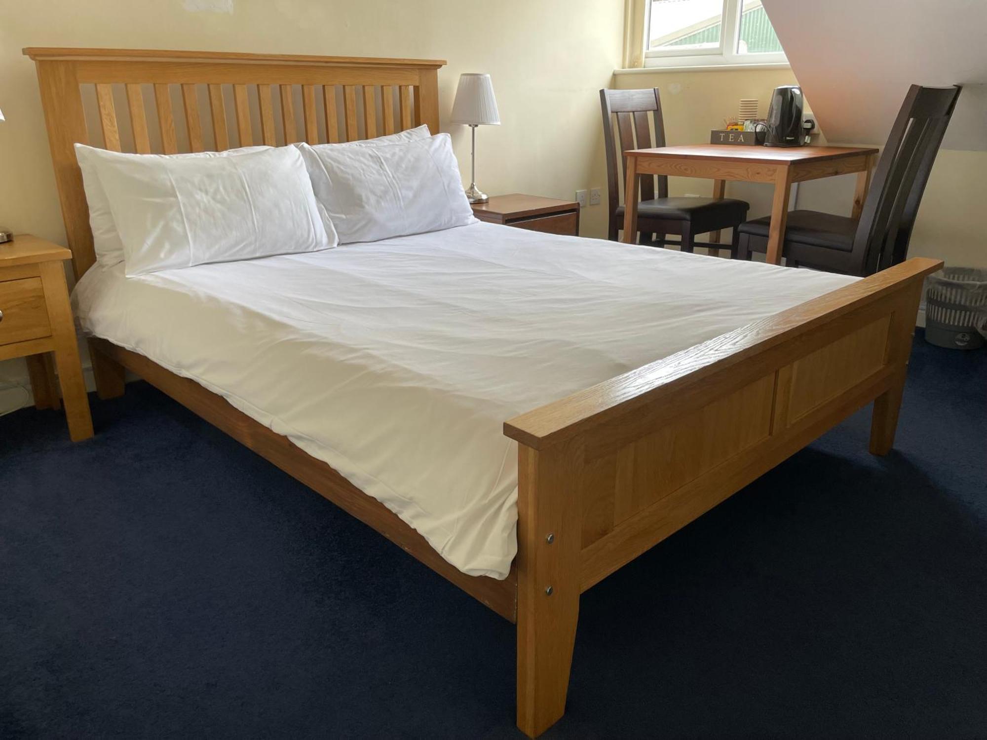 Bridge Farm Guesthouse Rooms Dundry Exterior photo