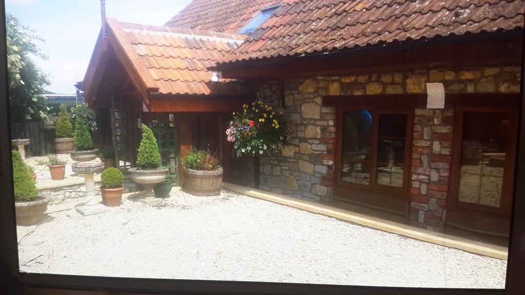 Bridge Farm Guesthouse Rooms Dundry Exterior photo