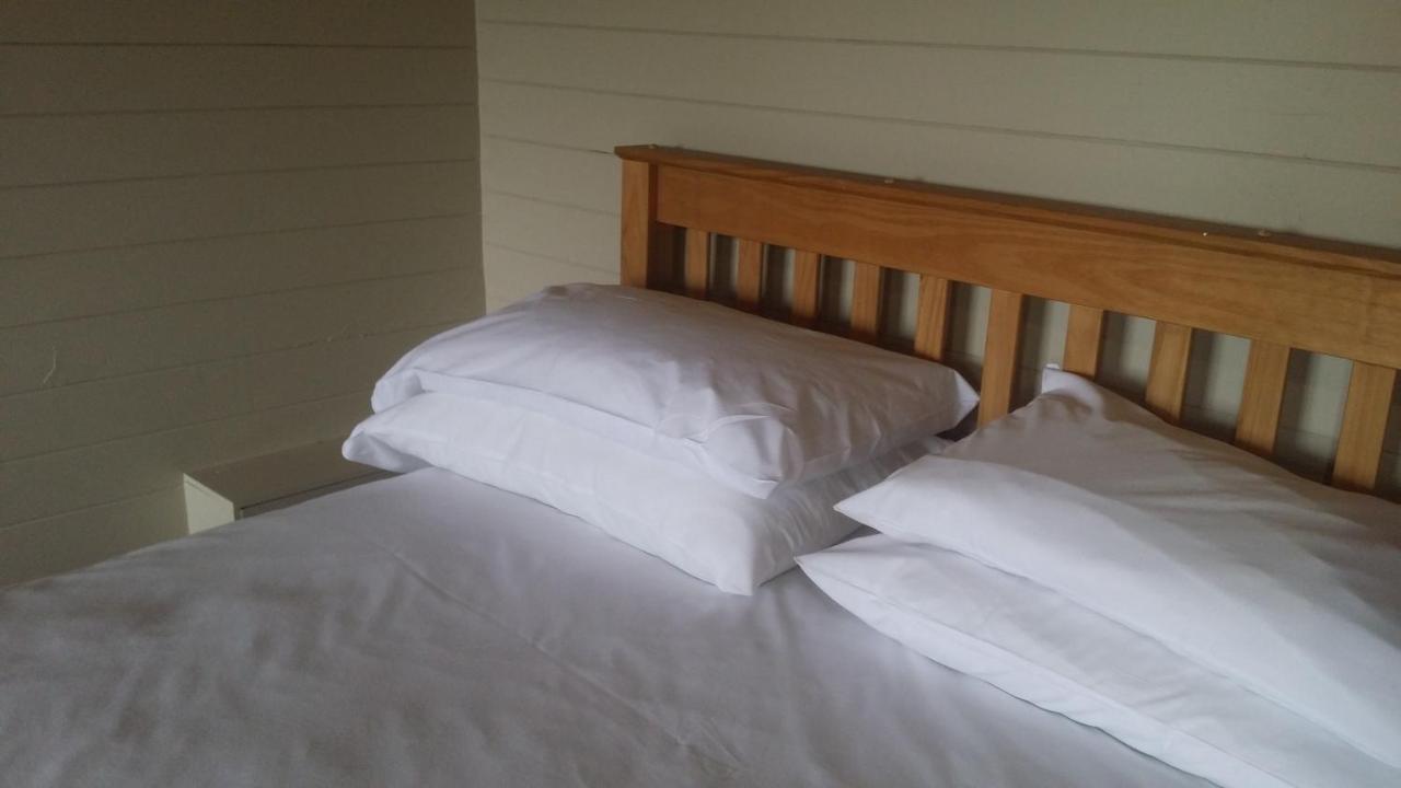 Bridge Farm Guesthouse Rooms Dundry Exterior photo